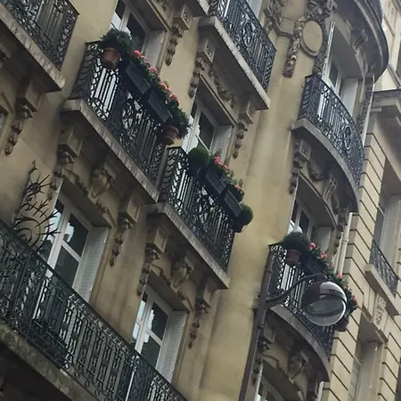 Stella Yardena Paris