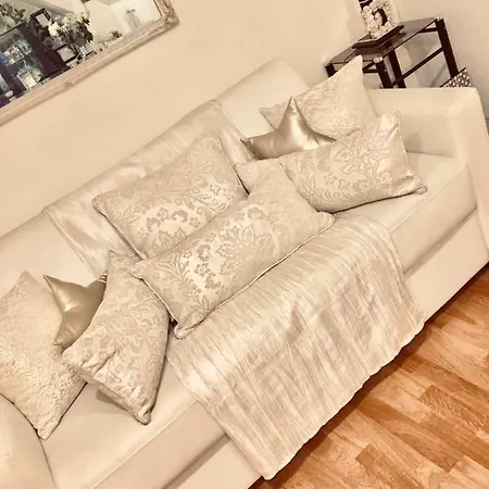 Stella Yardena