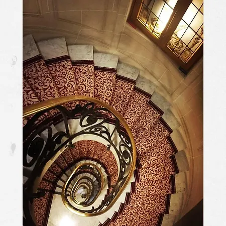 Stella Yardena Apartment Paris