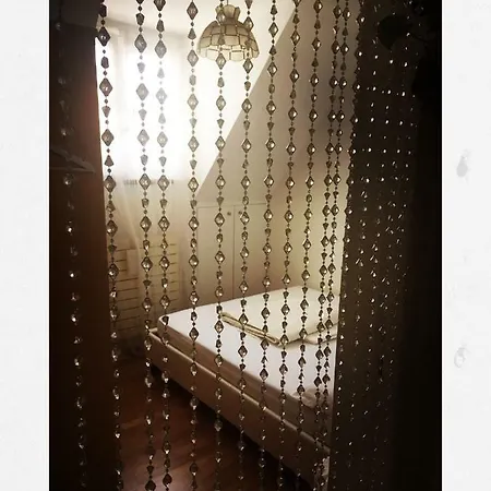 Stella Yardena Apartment Paris